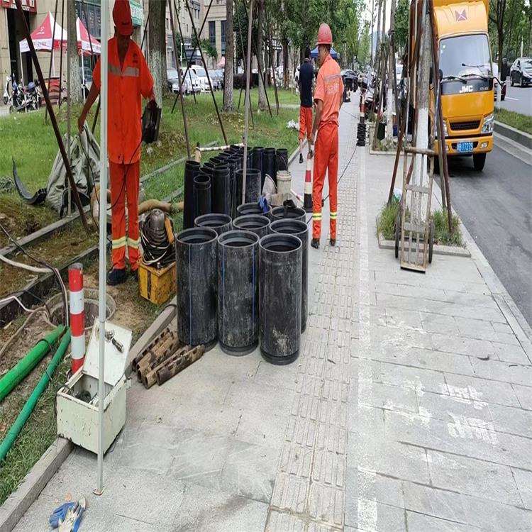 龙里管道短管置换修复