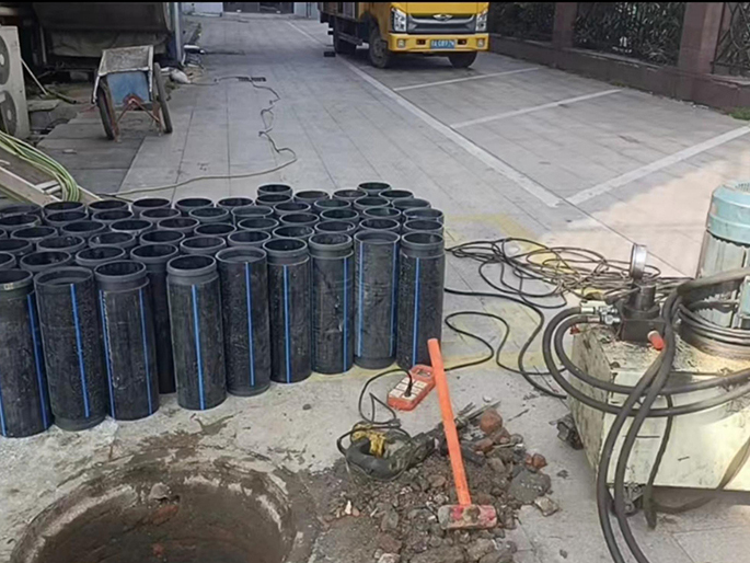 龙里PE置换管厂家 DN315置换管 非开挖管短管置换